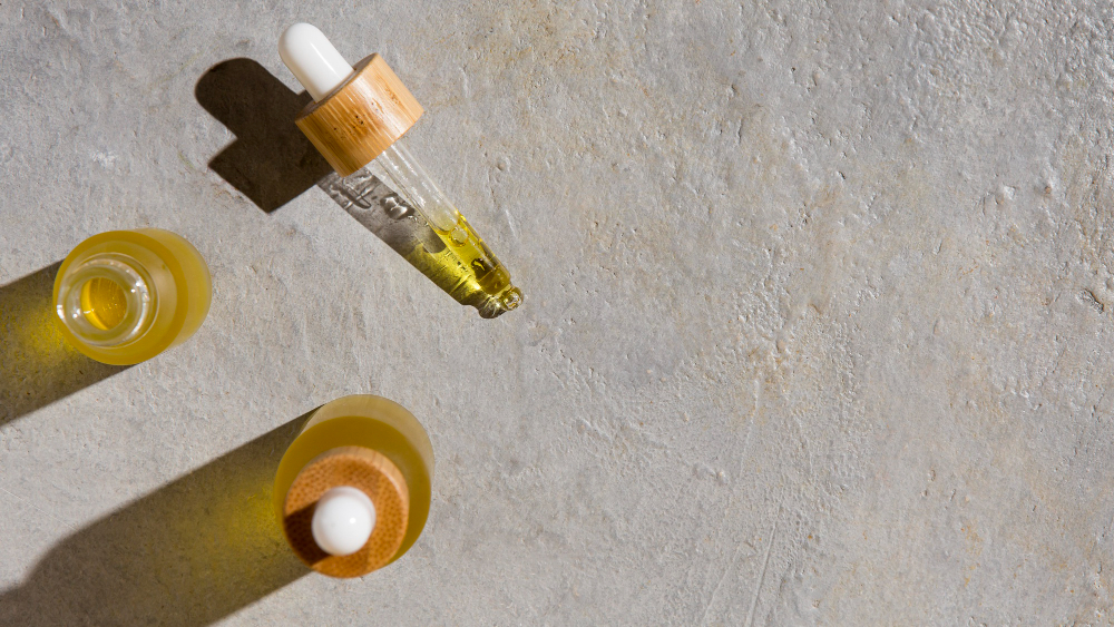 Aceites esenciales en cosmética profesional beneficios más allá del aroma