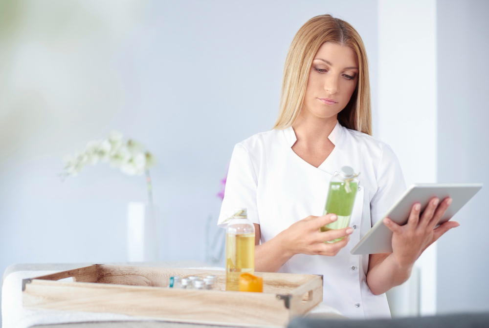 Formación en cosmética profesional por qué es clave para diferenciar un centro estético
